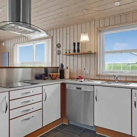 別荘 3 Bedroom In レムヴィー